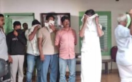 25 ലക്ഷത്തിന്റെ ചന്ദനത്തടിയുമായി 7 പേർ അറസ്‌റ്റിൽ