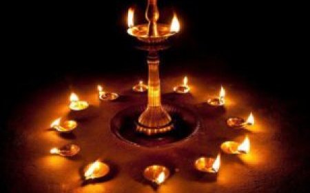 നിറ ശോഭയിൽ കൊച്ചുതോവാള ക്ഷേത്രം