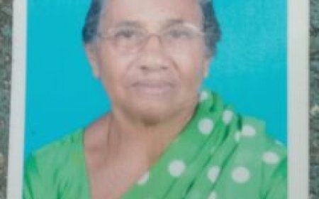 ഇന്ദിരയ്ക്ക് നാടിന്റെ യാത്രാമൊഴി