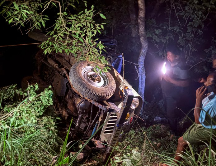 ഇടുക്കി നാരകക്കാനത്ത് ജീപ്പ് കൊക്കയിലേക്ക് മറിഞ്ഞ് പിഞ്ചുകുഞ്ഞടക്കം 2 പേര്‍ മരിച്ചു