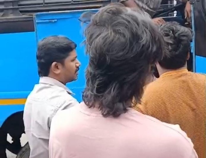വണ്ടിപ്പെരിയാറിൽ സ്വകാര്യ ബസ് മാനേജരെ മർദിച്ചതായി പരാതി