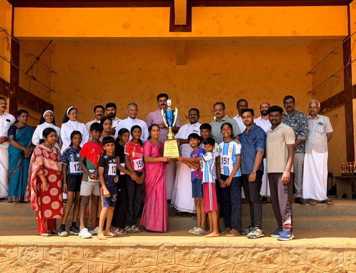 കട്ടപ്പന ഉപജില്ലാ സ്കൂൾ ഗെയിംസ്: നരിയമ്പാറ മന്നം മെമ്മോറിയൽ ഹൈസ്‌കൂൾ ചാമ്പ്യൻമാർ 