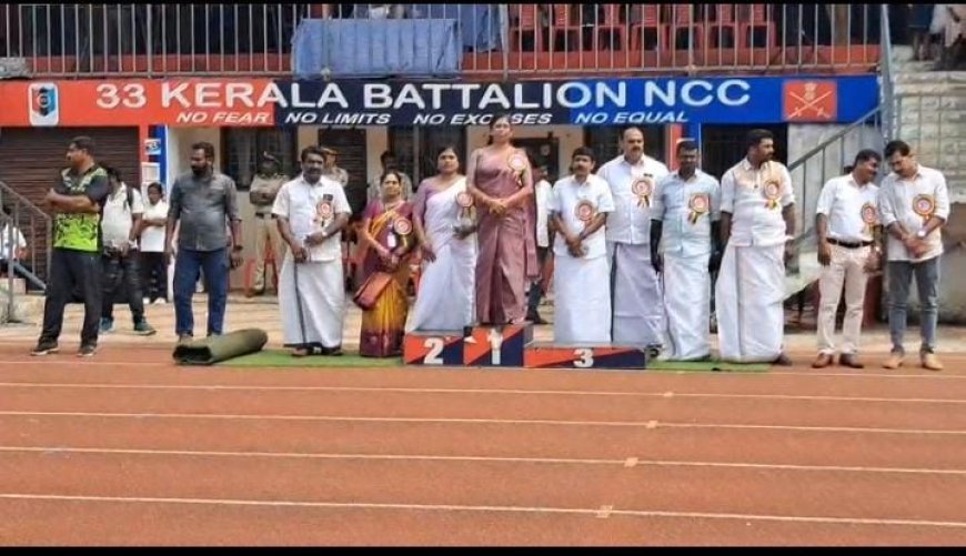 റവന്യു ജില്ലാ സ്കൂൾ കായിക മേള തുടങ്ങി 